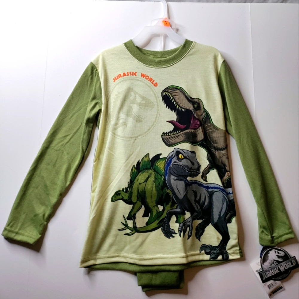 Boys Jurassic World Pajamas 2 piece sleep wear PJ set long sleeve top & pants